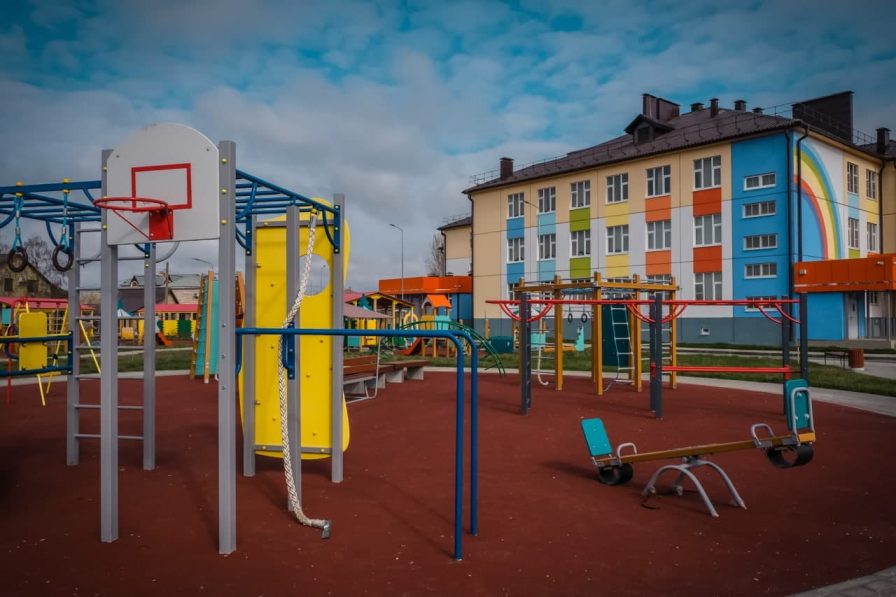 В Ленинском районе Астрахани открыли современный детский сад на 330 мест